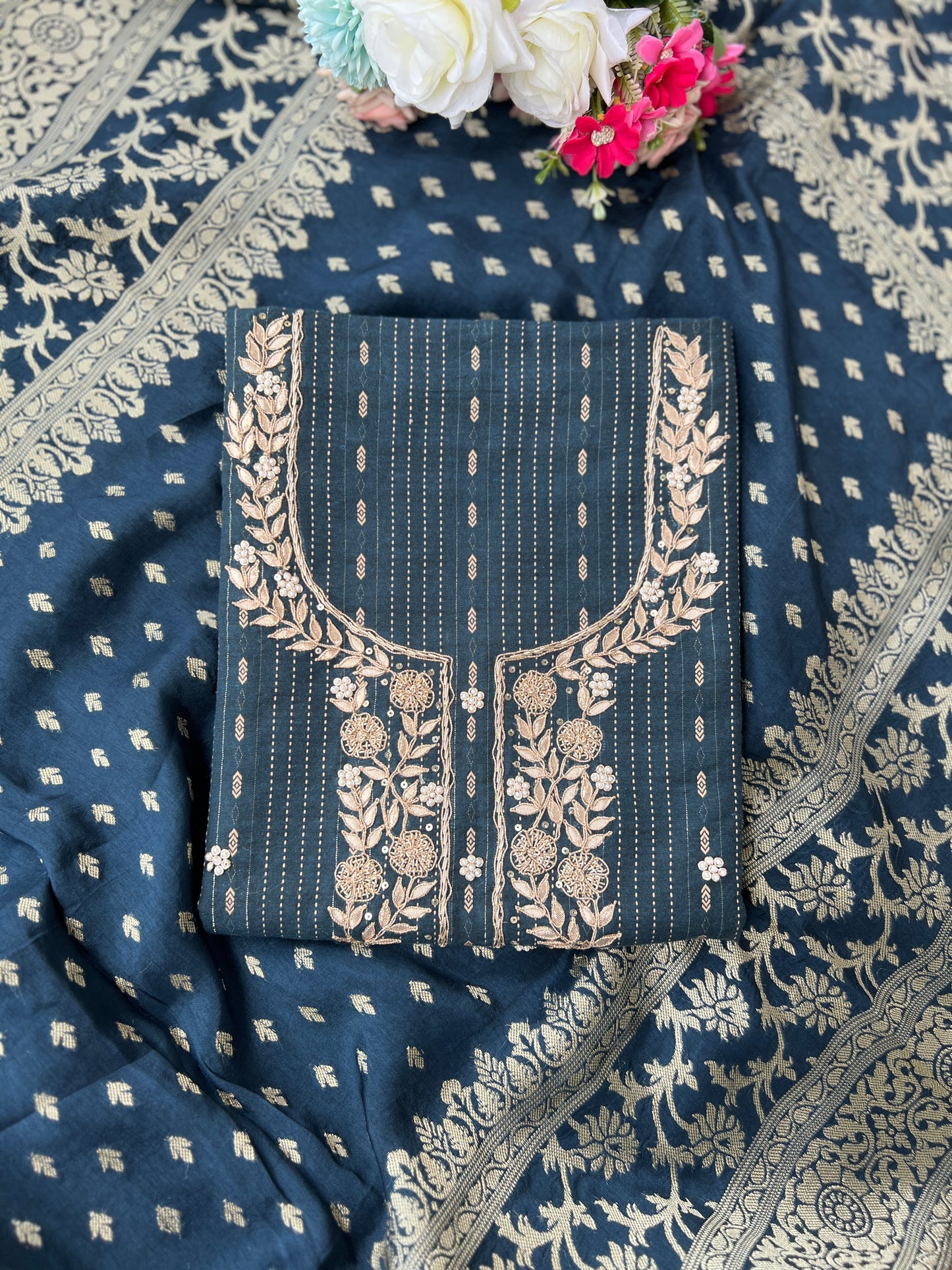 Blue Elegance Handloom